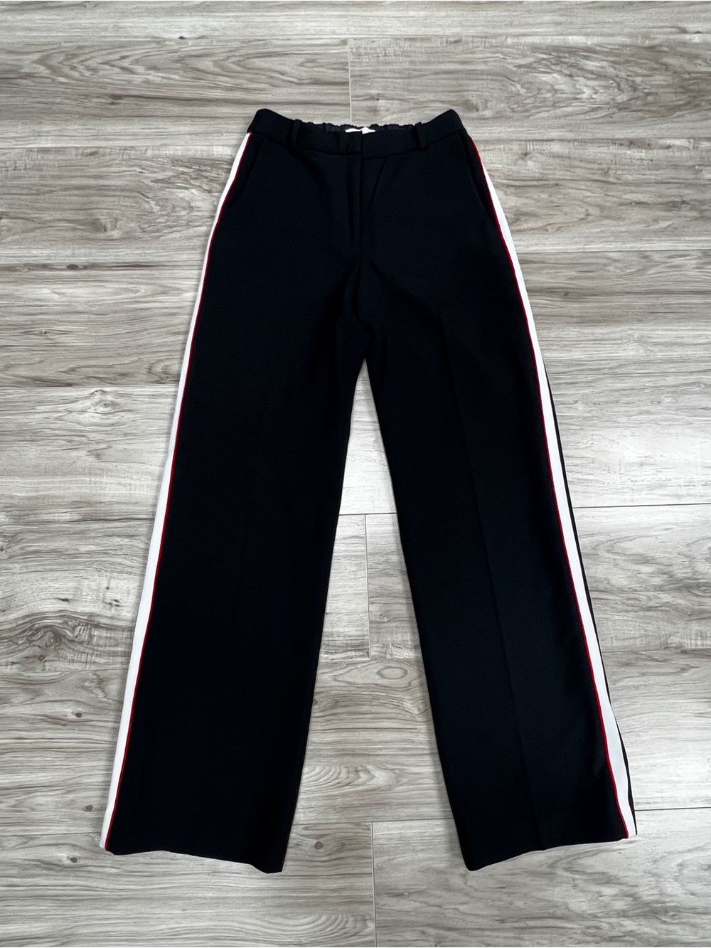 Aritzia Babaton Agency Pant Eversential in Black/ Poppy Red Size 2